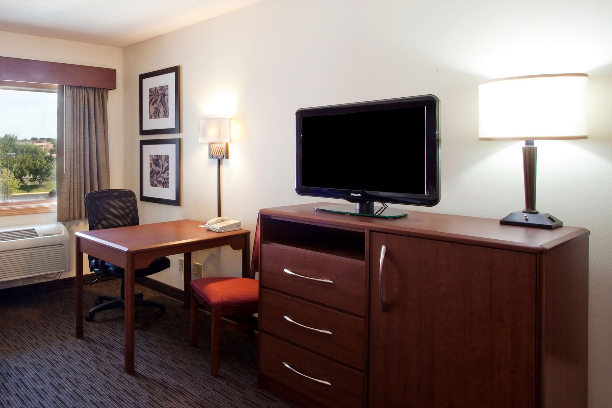 Americinn By Wyndham Fargo West Acres Exteriör bild