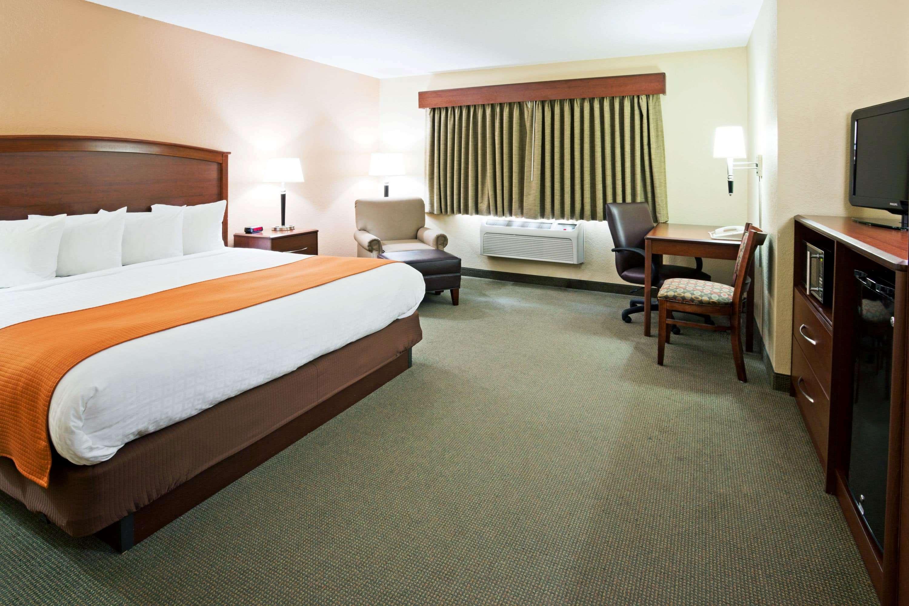 Americinn By Wyndham Fargo West Acres Exteriör bild