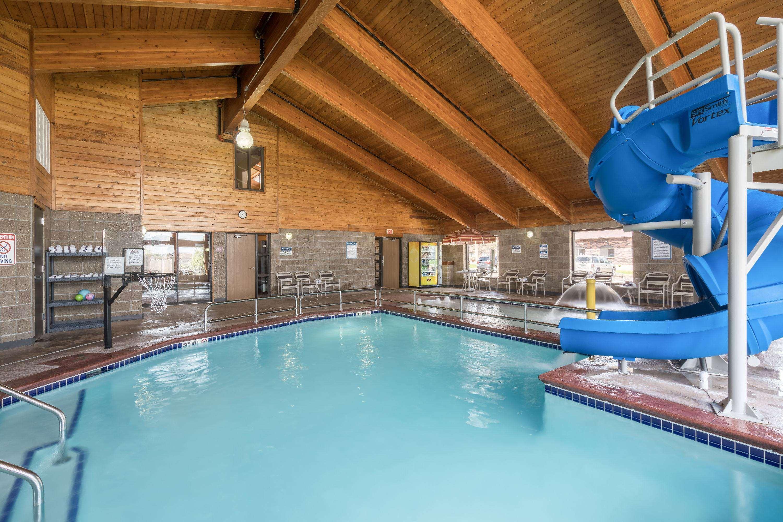 Americinn By Wyndham Fargo West Acres Exteriör bild